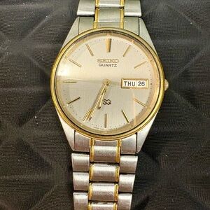 Vintage Seiko Two-Tone Quartz Watch with Day-Date